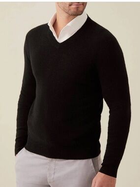 Nordstrom Cashmere V Neck Sweater Medium Black Quiet Luxury Classic